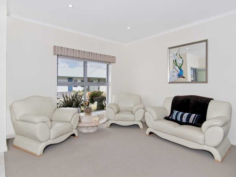 8 Eastside Terrace, Port Macquarie NSW 2444