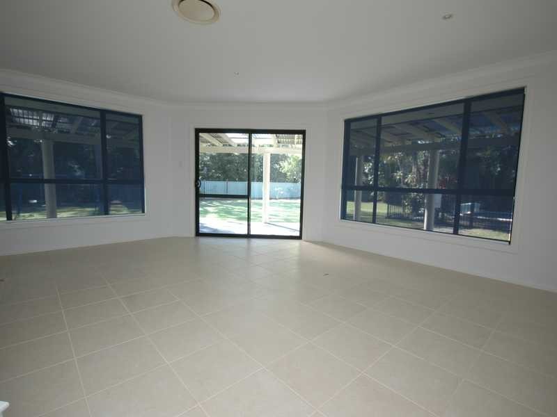 49 Lakeside Way, Lake Cathie NSW 2445