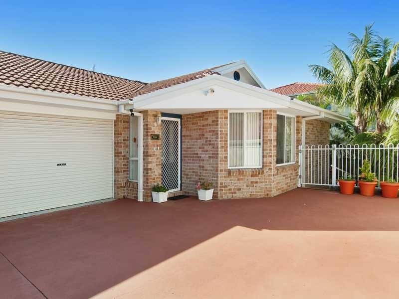 3/8 Seaview Avenue, Port Macquarie NSW 2444