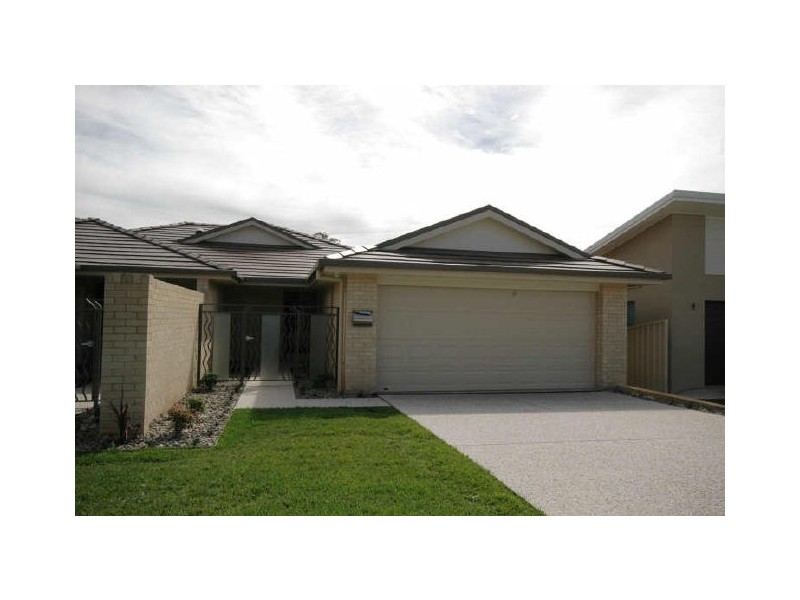 2/62 Amethyst Way, Port Macquarie NSW 2444