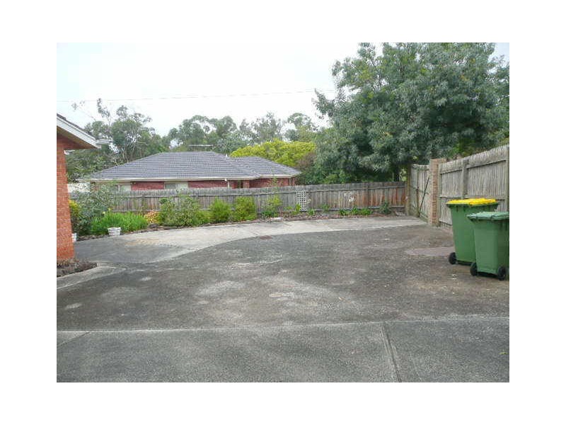 42 Felix Grove, Mooroolbark VIC 3138