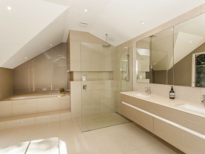 9-11 View Crescent, Montrose VIC 3765