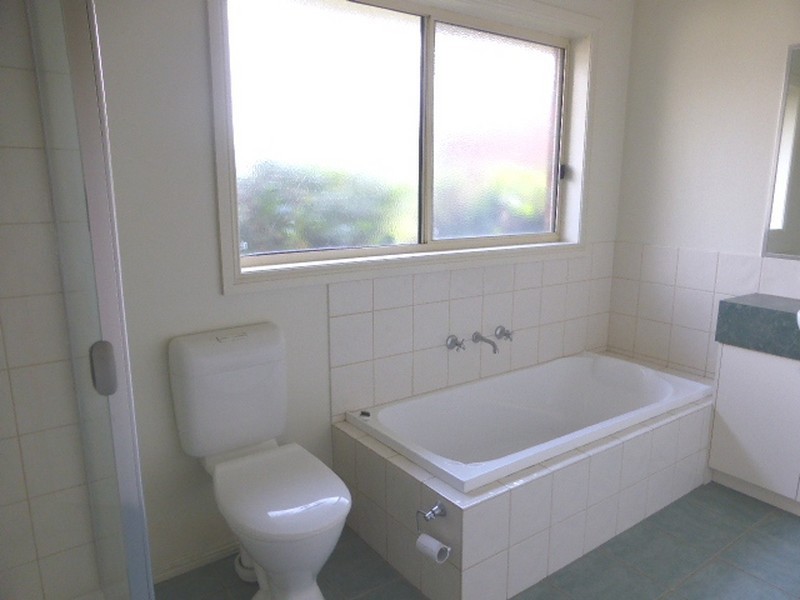 Unit 2/44 Geoffrey Drive, Kilsyth VIC 3137