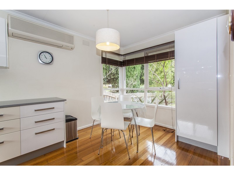 34 Bellara Drive, Mooroolbark VIC 3138