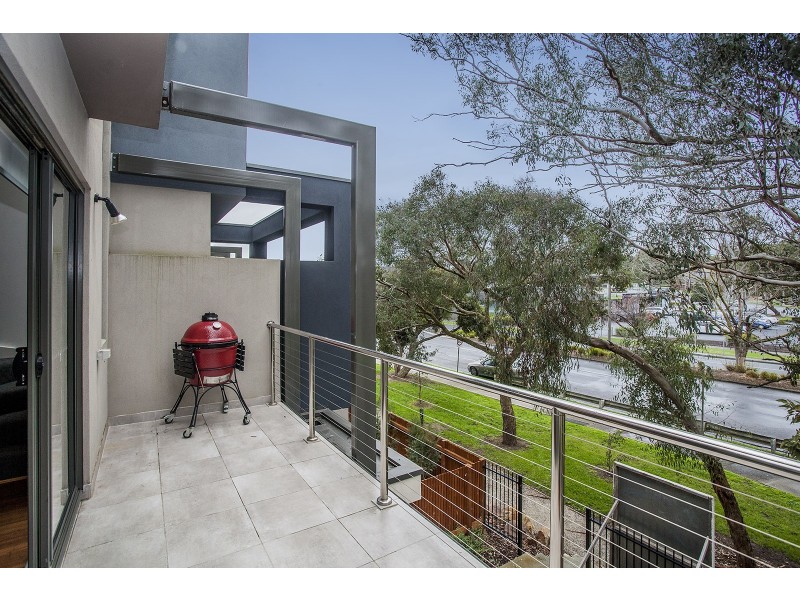 11 Lithgow Way, Mooroolbark VIC 3138