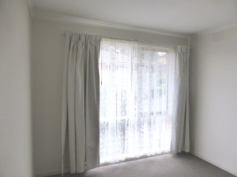 Unit 2/237-239 Hull Road, Mooroolbark VIC 3138