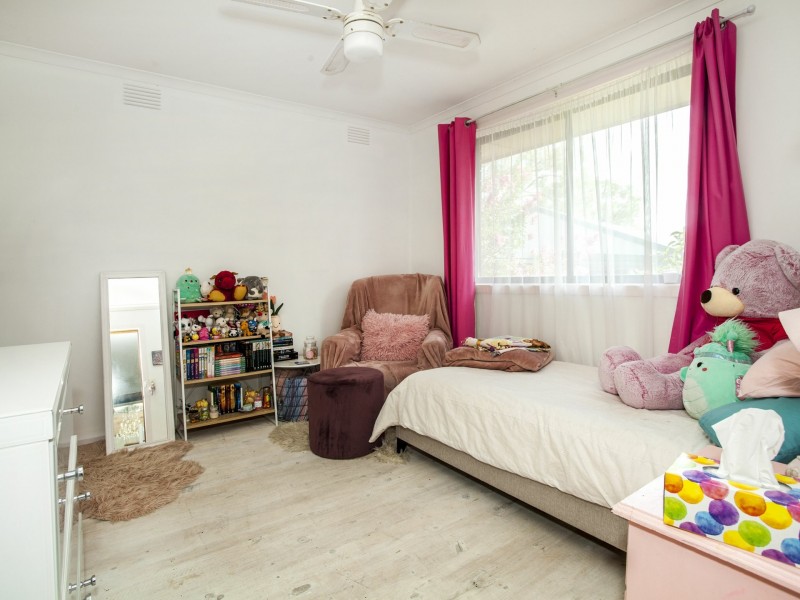 6 Brenda Court, Croydon VIC 3136