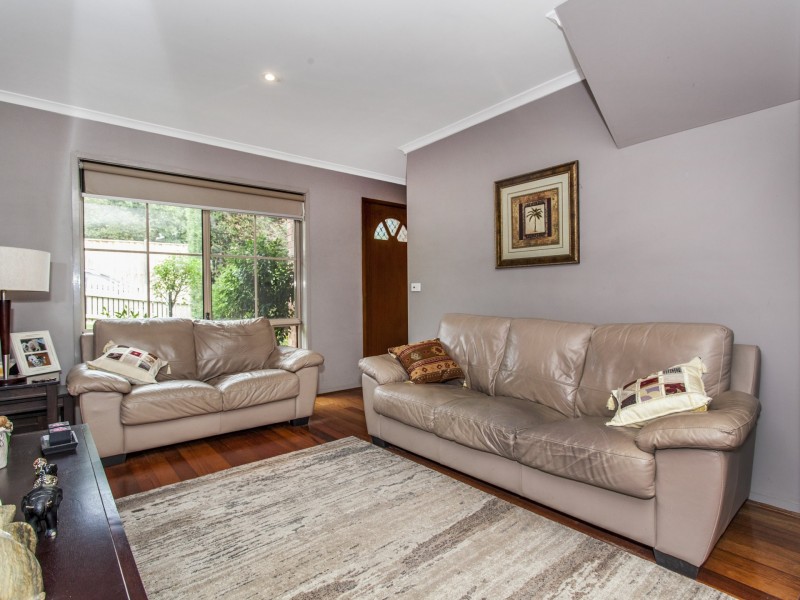 6 Woodridge Close, Montrose VIC 3765