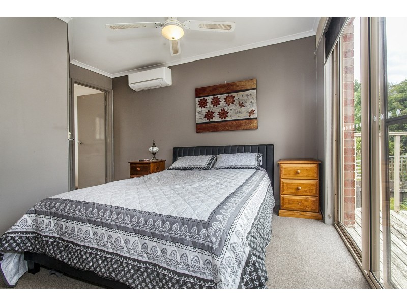 6 Woodridge Close, Montrose VIC 3765