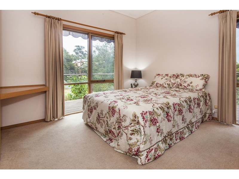 5 Delmont Court, Mooroolbark VIC 3138
