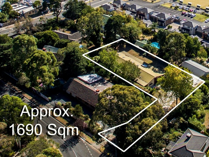 11 Marion Avenue, Mooroolbark VIC 3138