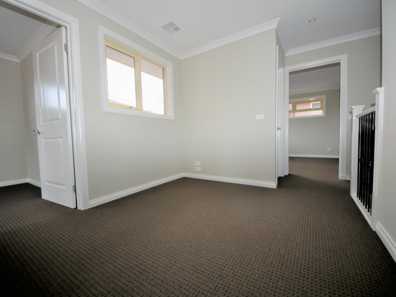 Unit 8/48 Lusher Road, Croydon VIC 3136