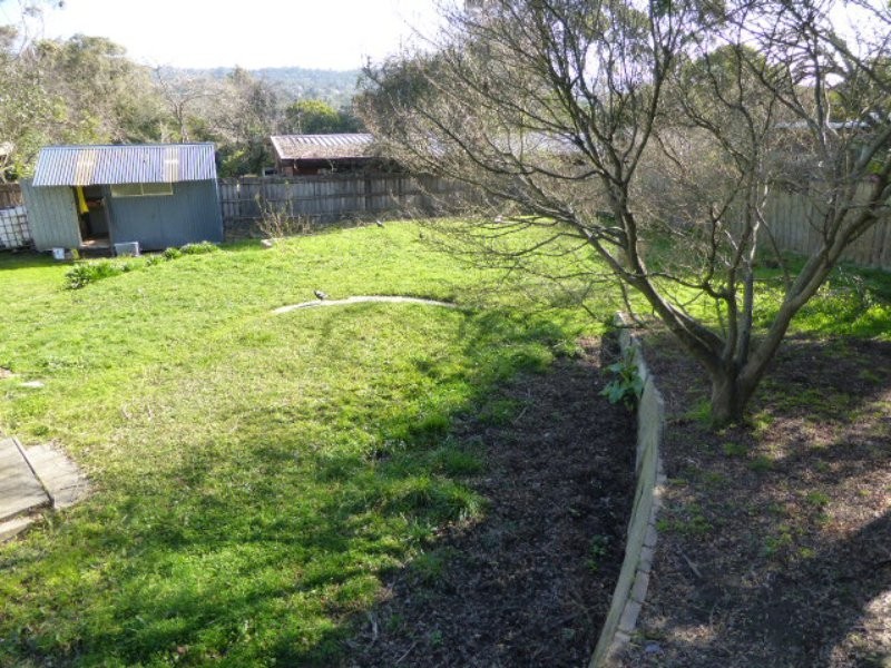 21 Woodville Road, Mooroolbark VIC 3138