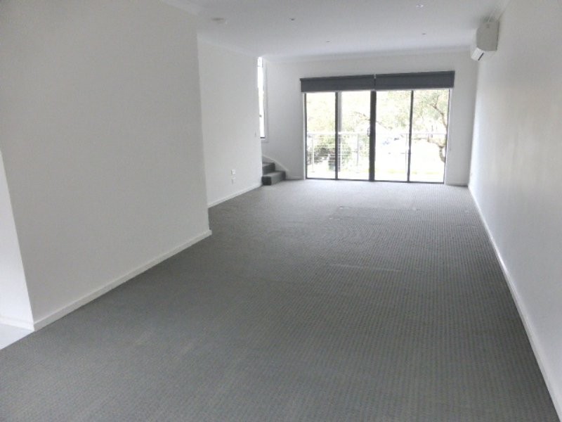 7 Lithgow Way, Mooroolbark VIC 3138