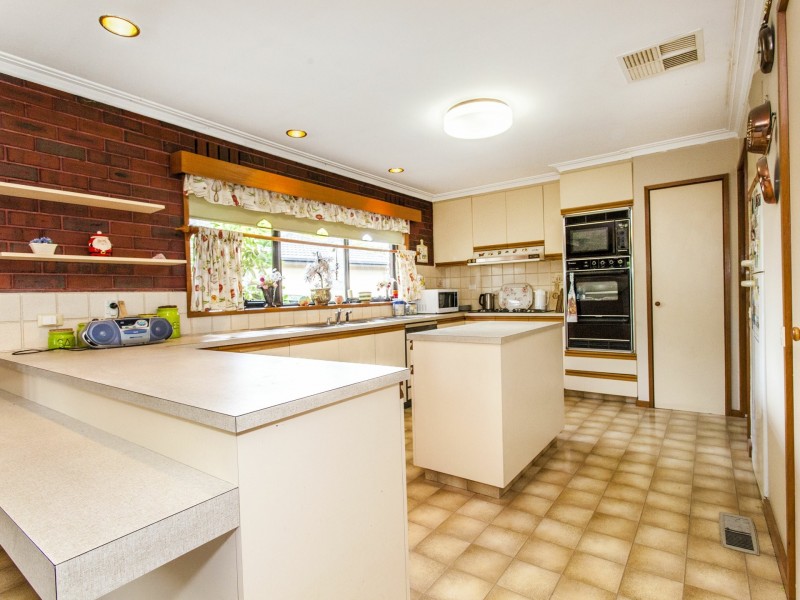 19 Chirnside Drive, Chirnside Park VIC 3116