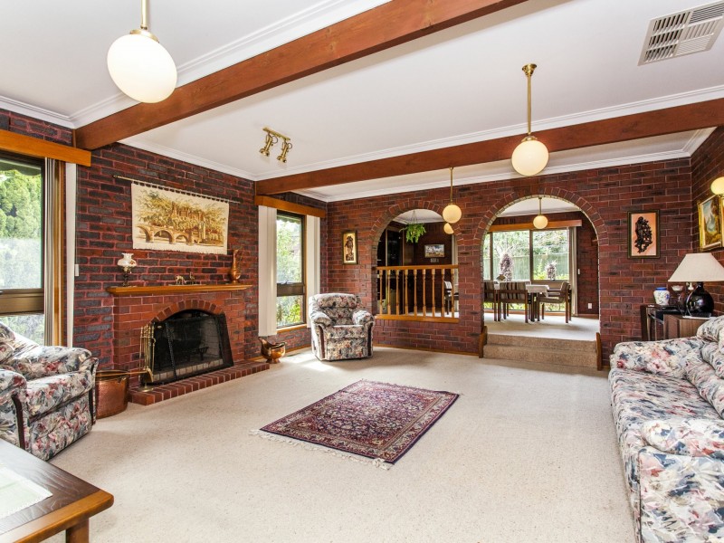 19 Chirnside Drive, Chirnside Park VIC 3116