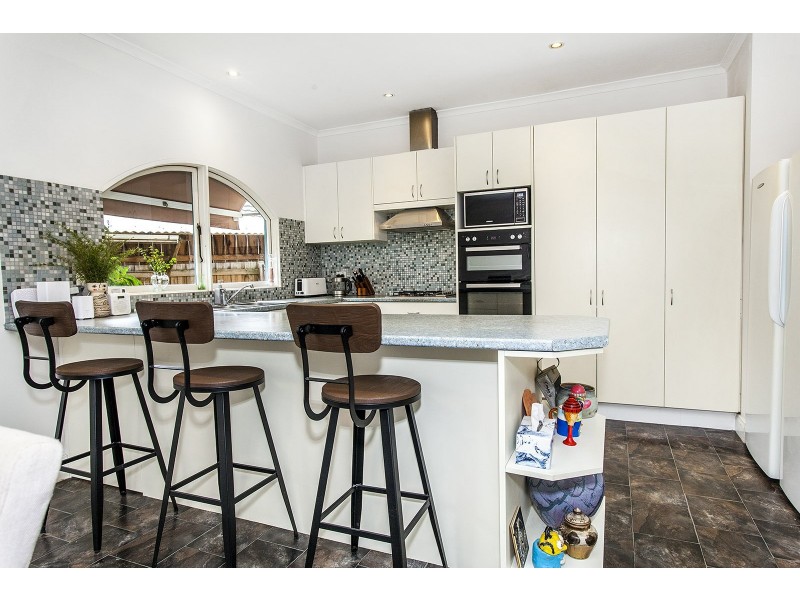 13 Krowera Street, Mooroolbark VIC 3138