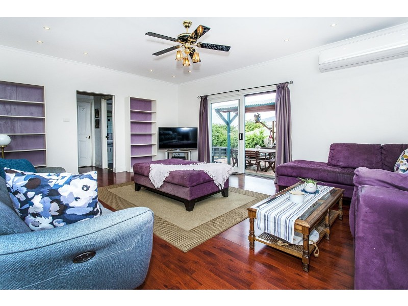 13 Krowera Street, Mooroolbark VIC 3138