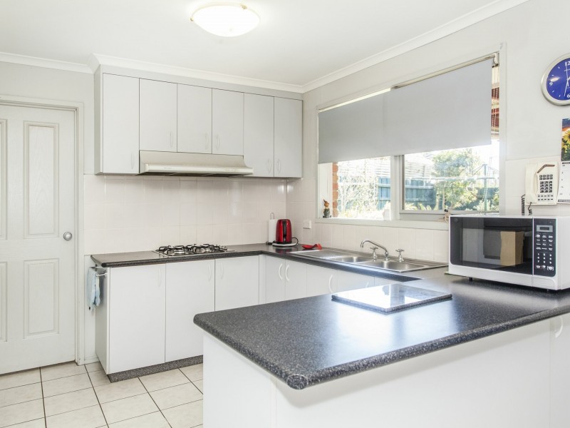 8 Briarwood Court, Croydon VIC 3136