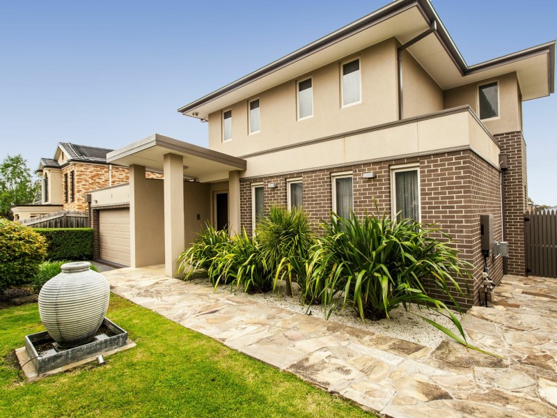 7 Kingston Way, Mooroolbark VIC 3138