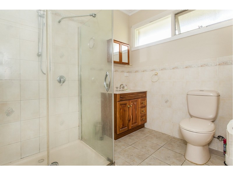 8 Old Kent Road, Mooroolbark VIC 3138