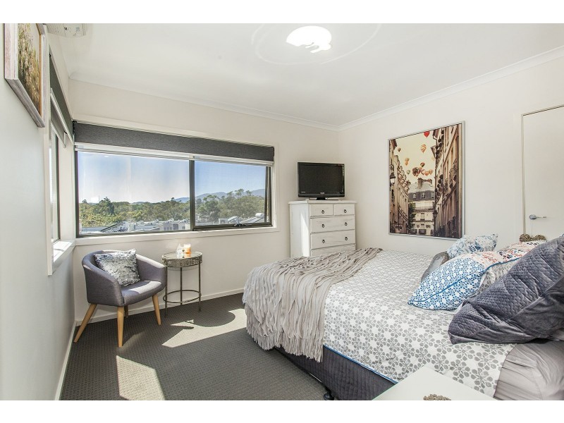 8 Yellow Gum Crescent, Mooroolbark VIC 3138