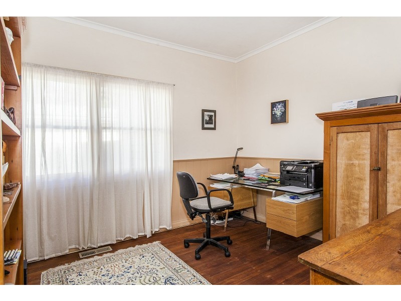 108 Mount View Parade, Croydon VIC 3136