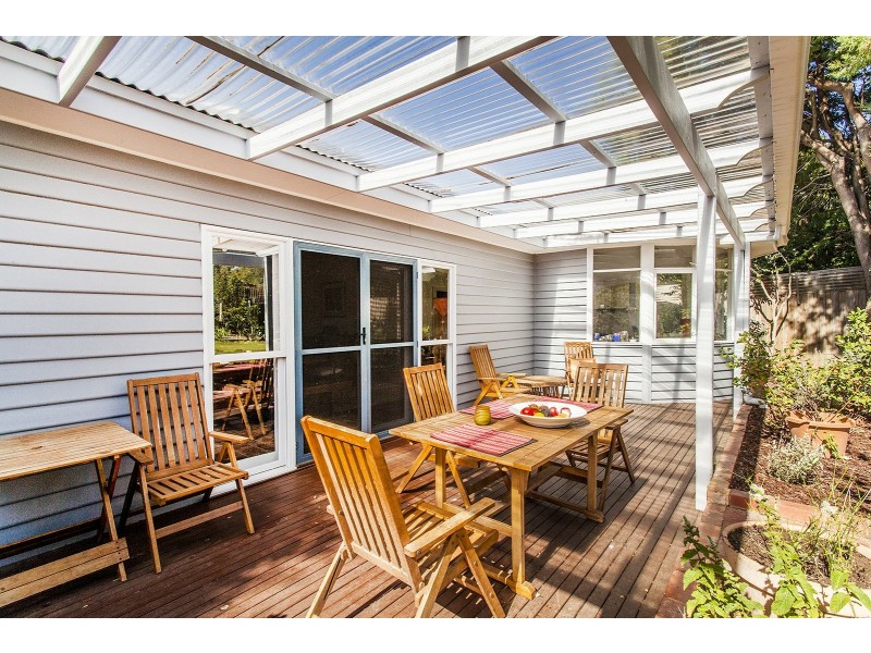 108 Mount View Parade, Croydon VIC 3136