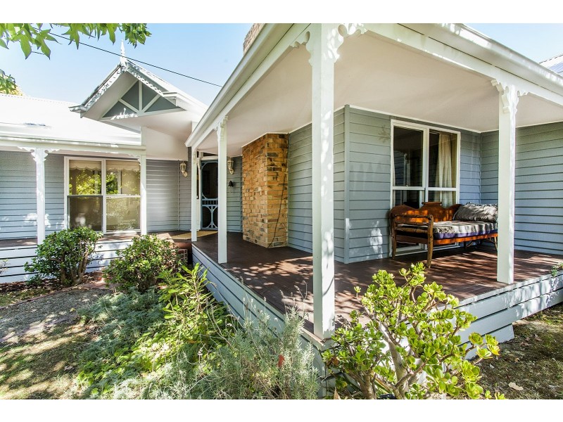 108 Mount View Parade, Croydon VIC 3136