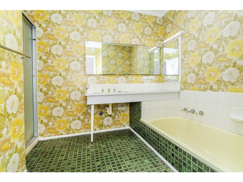 1 Narool Court, Croydon VIC 3136