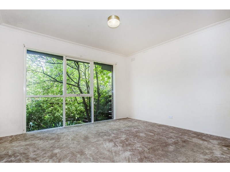 1 Narool Court, Croydon VIC 3136