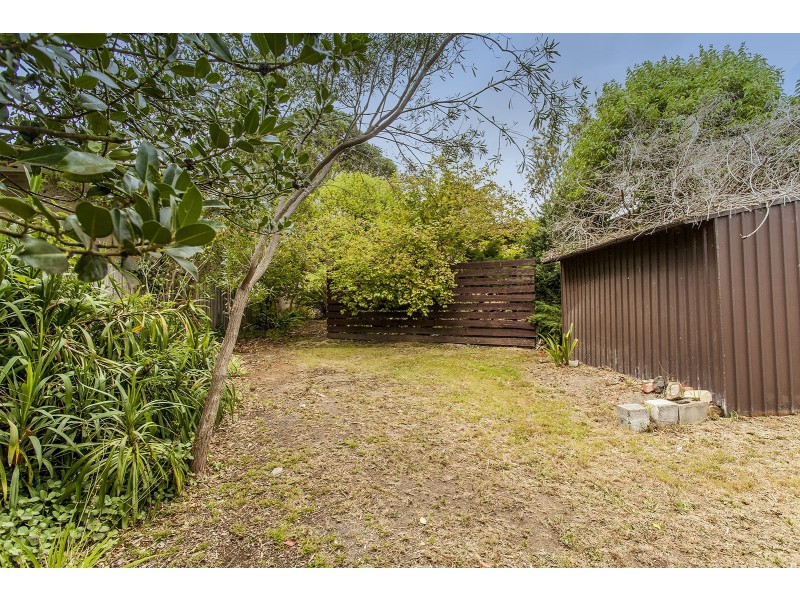 1 Narool Court, Croydon VIC 3136