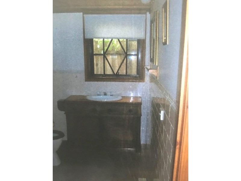 8 Wesley Court, Croydon VIC 3136