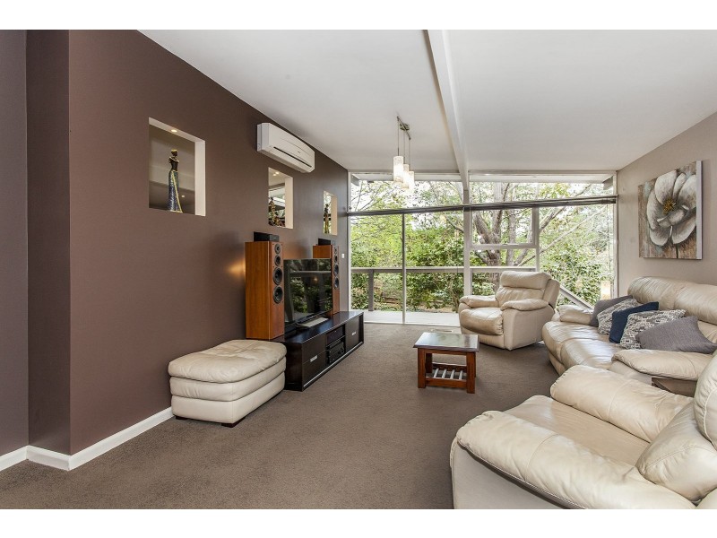 112 Mount View Parade, Croydon VIC 3136