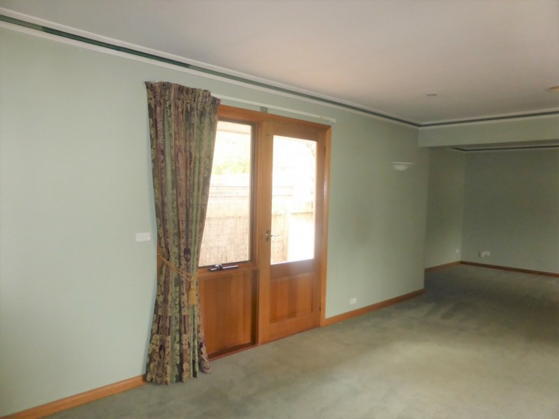 10 Walker Road, Montrose VIC 3765