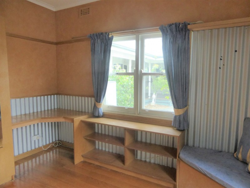 10 Walker Road, Montrose VIC 3765