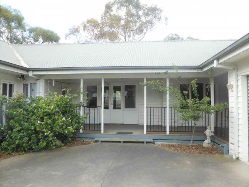 10 Walker Road, Montrose VIC 3765