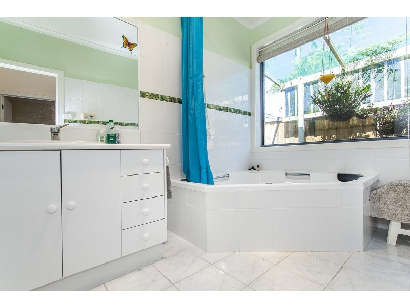 13 Buvelot Court, Chirnside Park VIC 3116