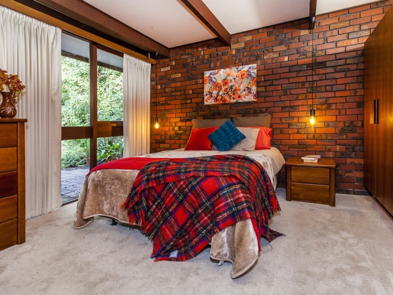 15 Summit Crescent, Ringwood North VIC 3134