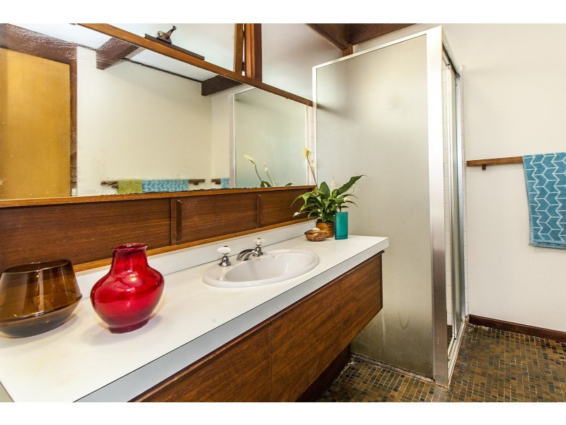 15 Summit Crescent, Ringwood North VIC 3134