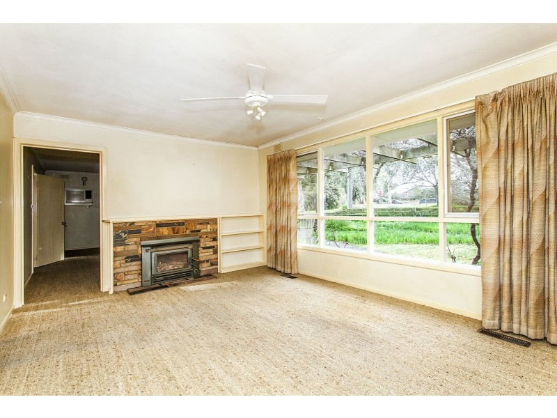 106 Cambridge Road, Kilsyth VIC 3137