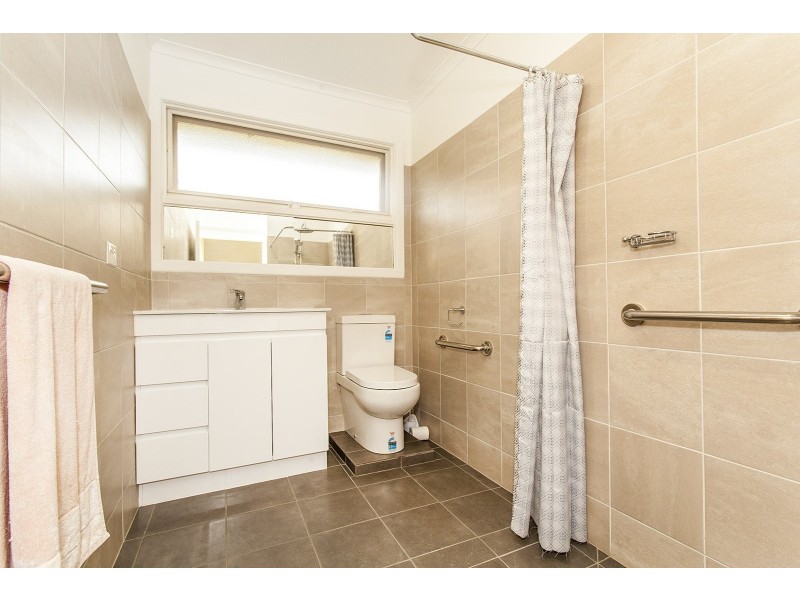 106 Cambridge Road, Kilsyth VIC 3137