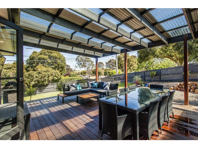 2 Harvest Drive, Chirnside Park VIC 3116
