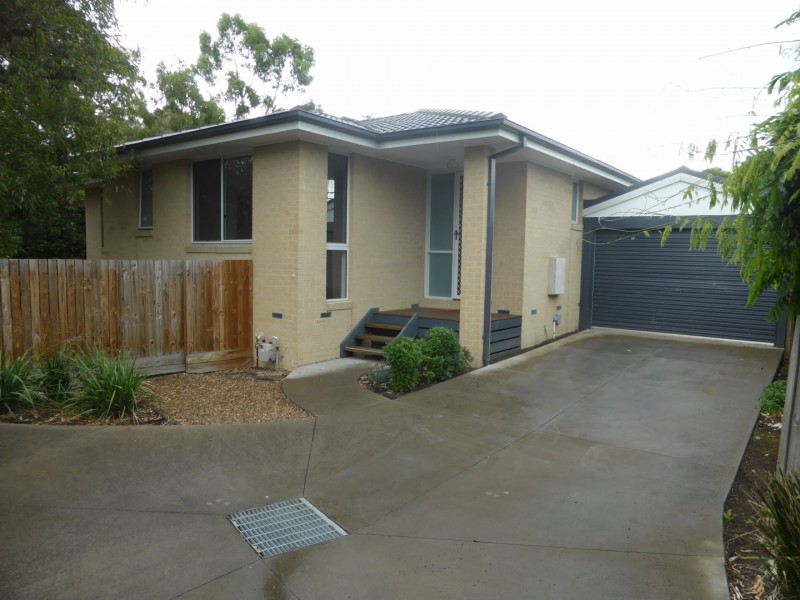 91A Esther Crescent, Mooroolbark VIC 3138