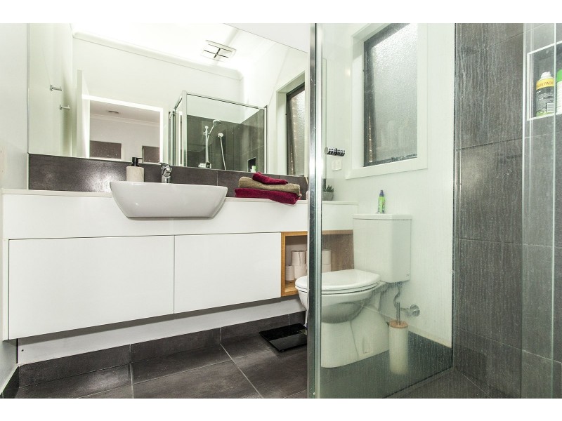 4 Robyns Way, Montrose VIC 3765