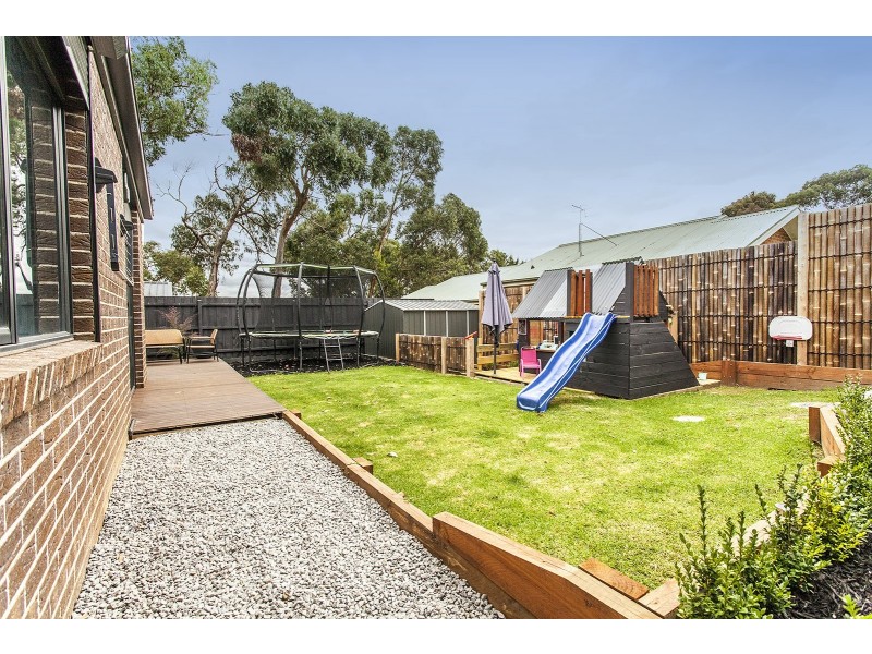 4 Robyns Way, Montrose VIC 3765