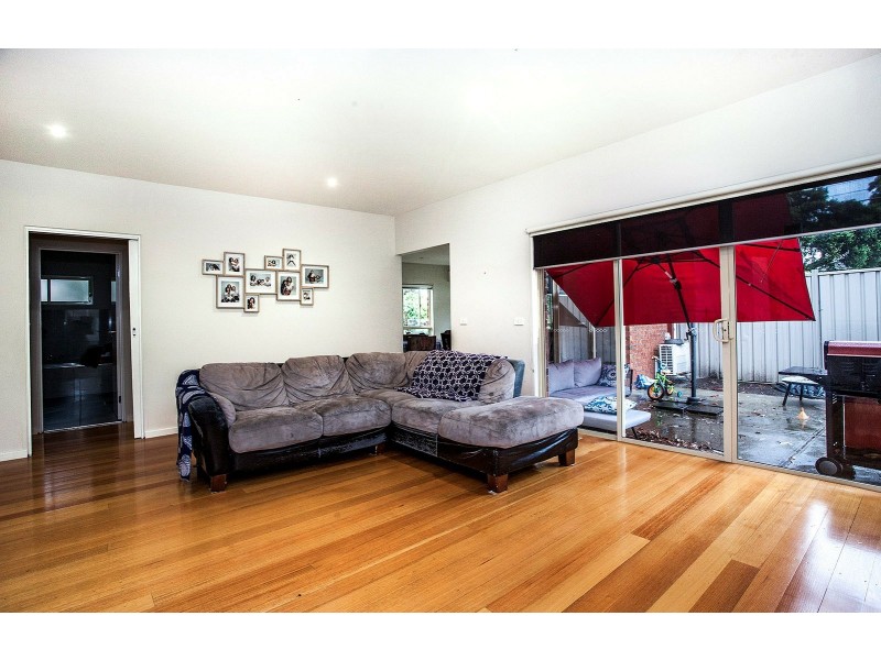 1/85 Esther Crescent, Mooroolbark VIC 3138