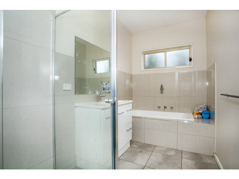 1/85 Esther Crescent, Mooroolbark VIC 3138