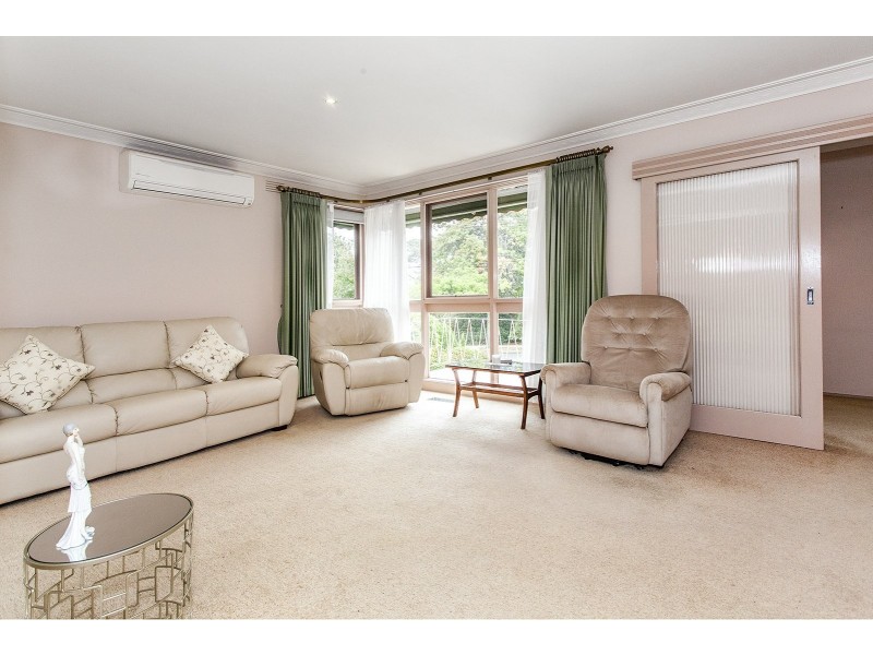 51 Lockhart Road, Ringwood North VIC 3134