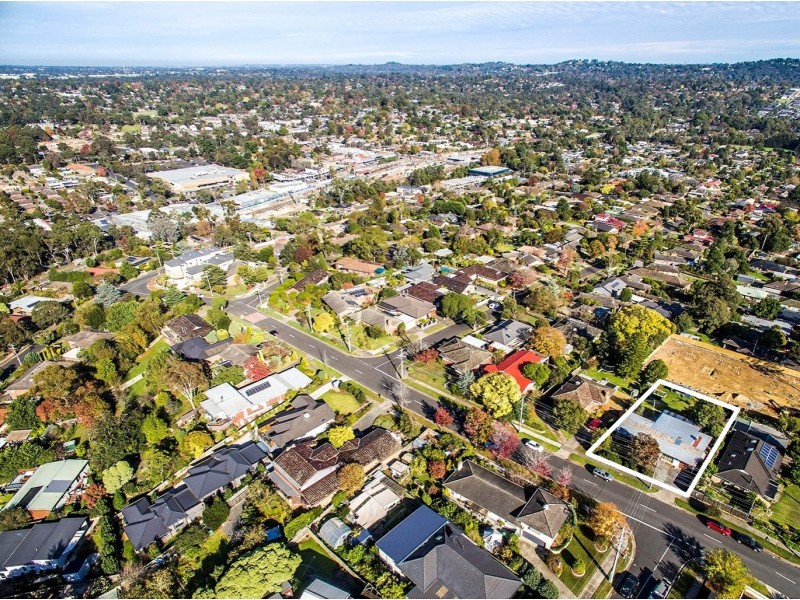 21 Woodville Road, Mooroolbark VIC 3138